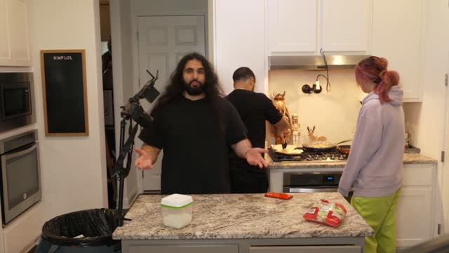 Esfand and Malena Got Scared Nmplol