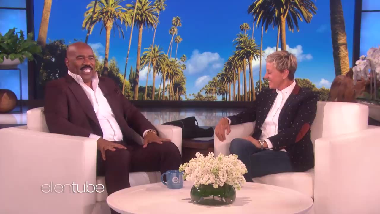 How Steve Harvey's Grandkids Convinced Him to Buy an $8,500 Teepee