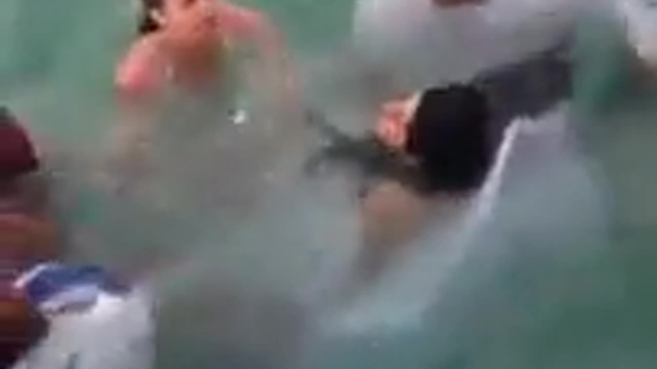 Woman tries to swim in her wedding dress and nearly drowns 😳