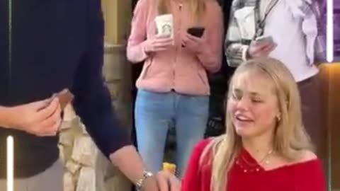 Comedy ,Fan On The Head