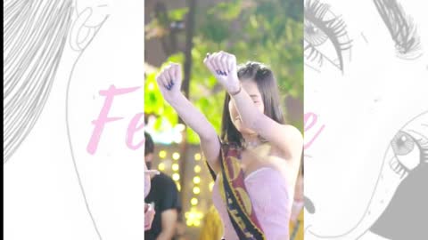 La Femelle Dancing 01
