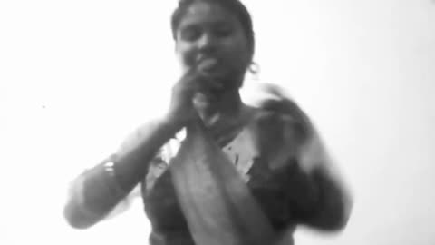 Aplam Chaplam Song by Lata Mangeshkar and Usha Mangeshkar
