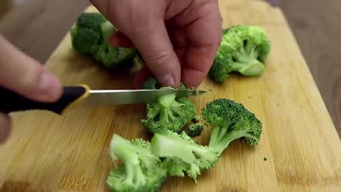 Cauliflower with broccoli in sweet and sour sauce in a pan. Simple and delicious!