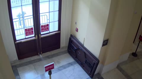 3444CHOB02RotundaCH12W_2021-01-06_12h00min01s497ms.mp4