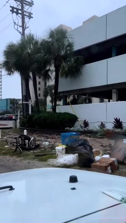 Post-tropical Cyclone Ian leaves trail of destruction on South Carolina's east coast