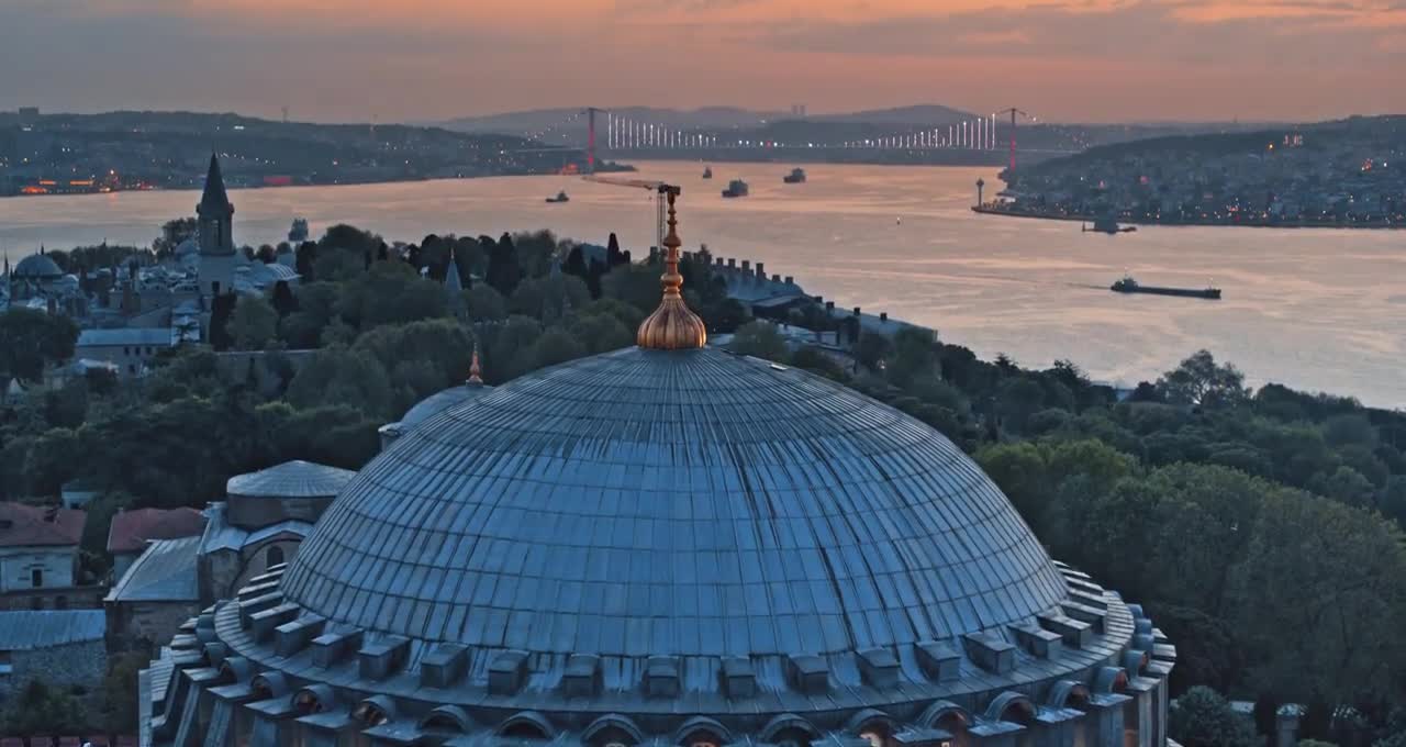 10 tourist centers and entertainment Istanbul