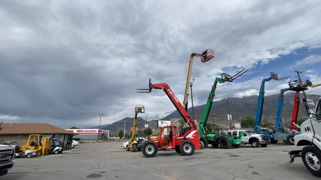 Telehandler Forklift 2008 Skytrak 8042 4x4x4 8,000 LB 42' Reach Telescopic Fork Lift