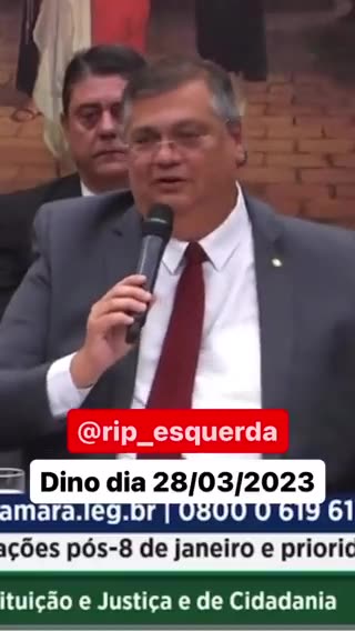 Dino: Todos sabem o que aconteceu, eu estava aqui nessa janela...ops* eu não estava