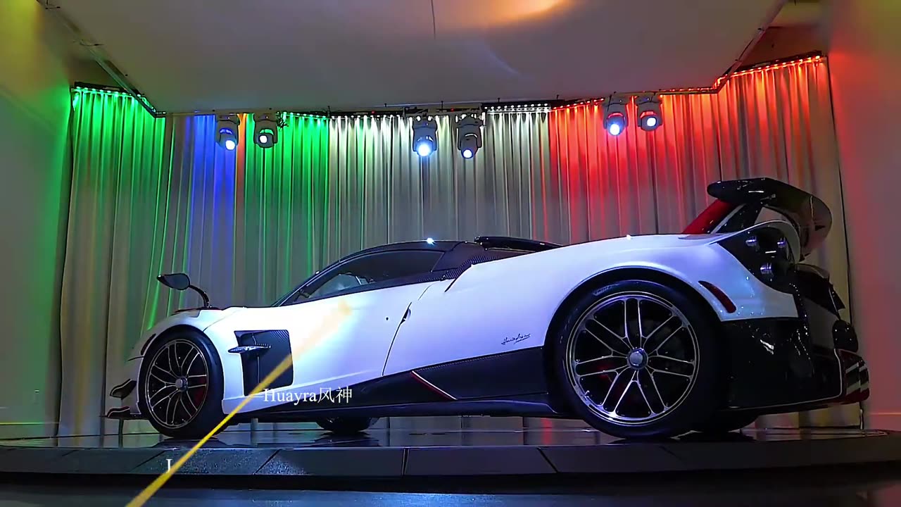 #Pagani Huayra Calling good brothers to come see #Pagani Fengshen #Supercar