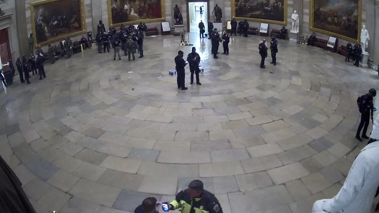 0960USC02RotundaNorth_2021-01-06_18h31min53s847ms.mp4