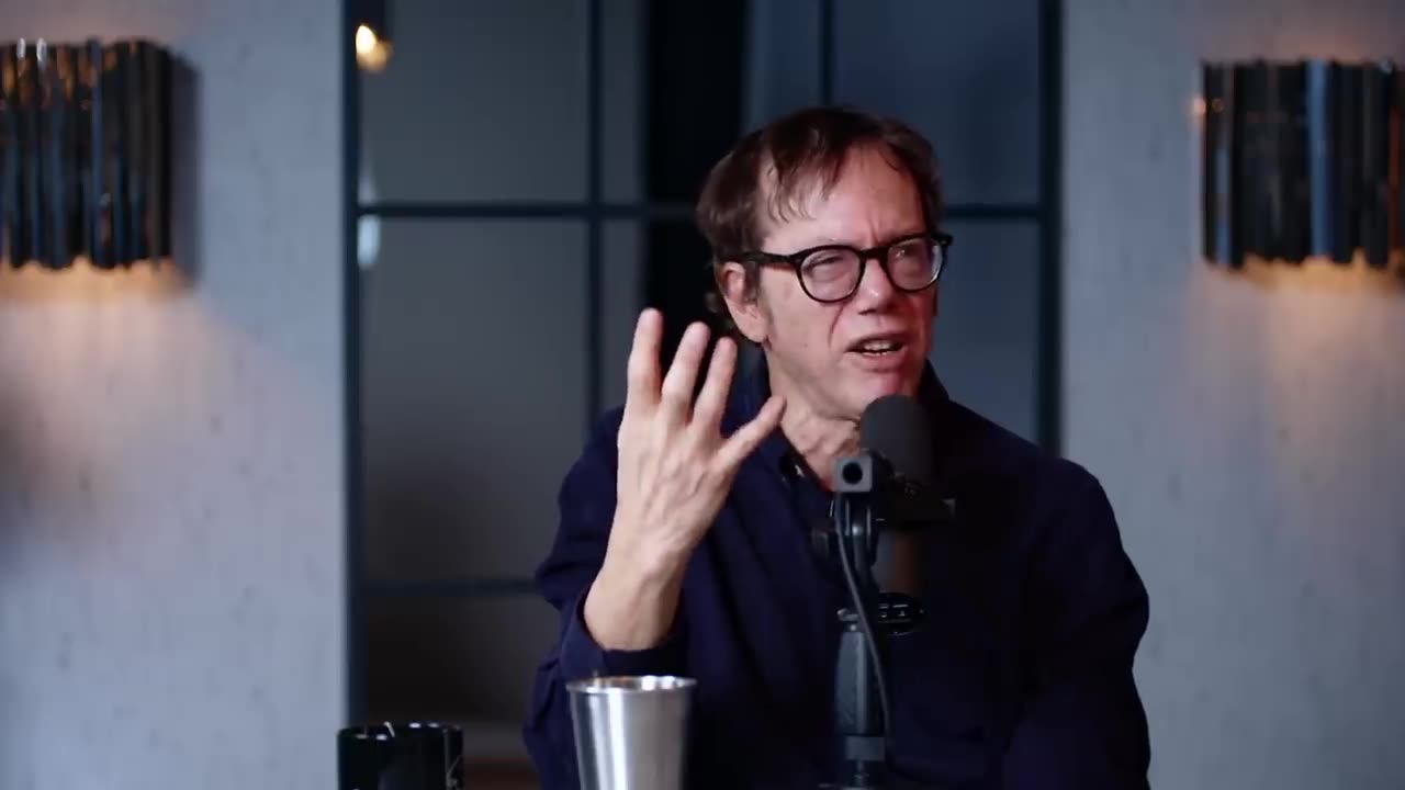 Robert Greene: How To Seduce Anyone, Build Confidence & Become Powerful | E232