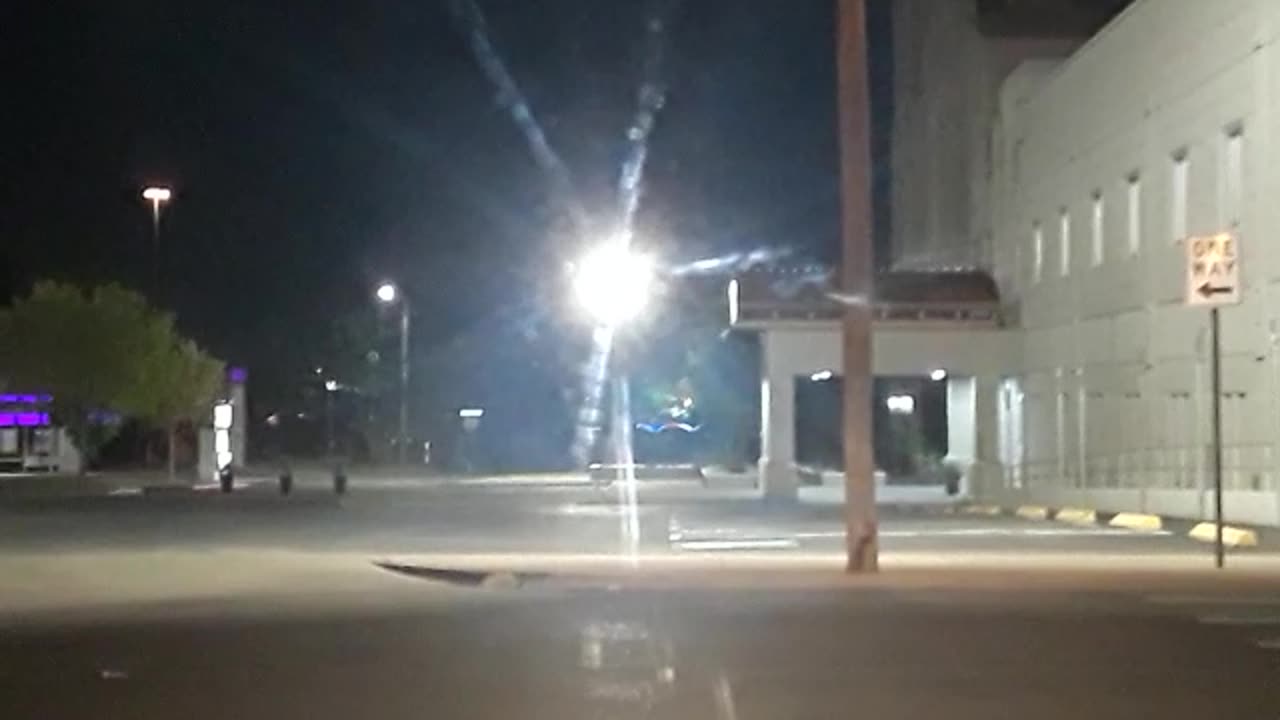 NO ONE CAN READ TRUMP'S MIND