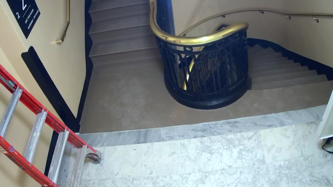 3489CHOB02Stair3_2021-01-06_11h40min01s517ms.mp4