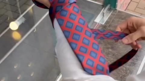 The easiest way to tie a necktie