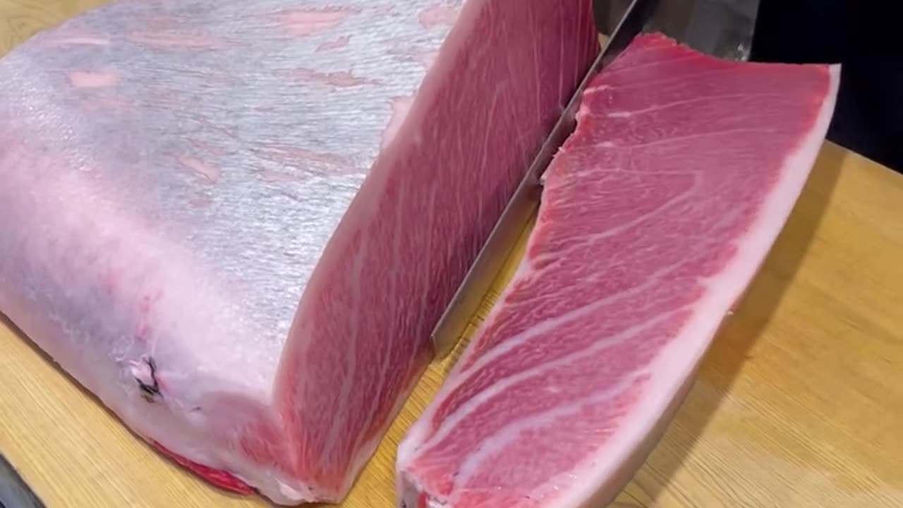 BLue fin tuna cutting PREMIUM tuna steak!!!! 🥰🤤🥩🍚