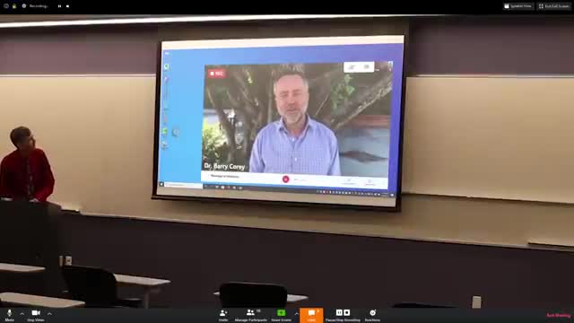 Professor pranks his students online class😂