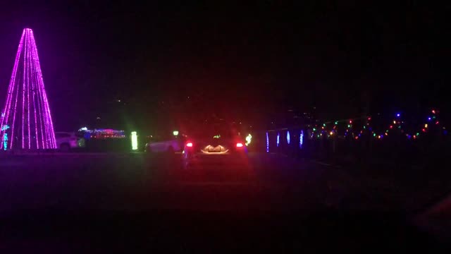 Lake Cunningham Park Blinky’s Illuminated Holiday Drive Thru Part VI 12月4日2022年