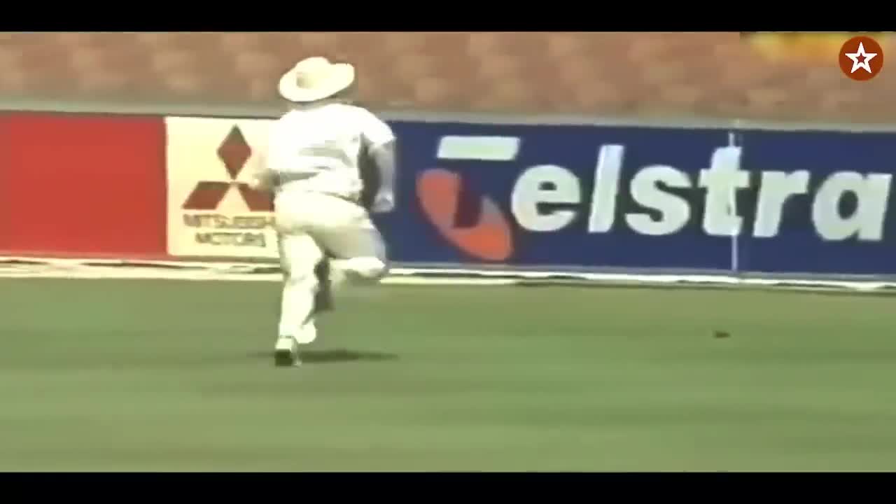 Top 10 Funny moments in cricket