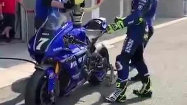 Fast enough..? 😱😍Best Yamaha R1M motogp bike