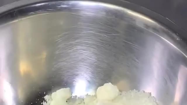 RICETTA DELLA CACIO E PEPE