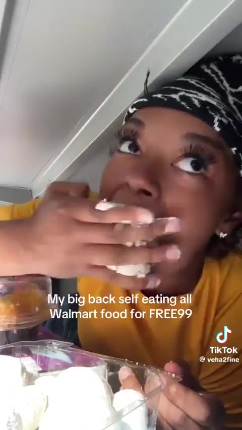 Black B*tch Attitude and her many poor behaviors...