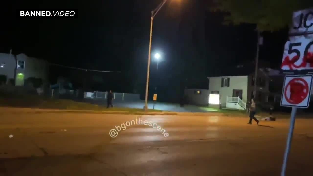 Kenosha Riot Shootout - Warning Graphic Gunshot Footage