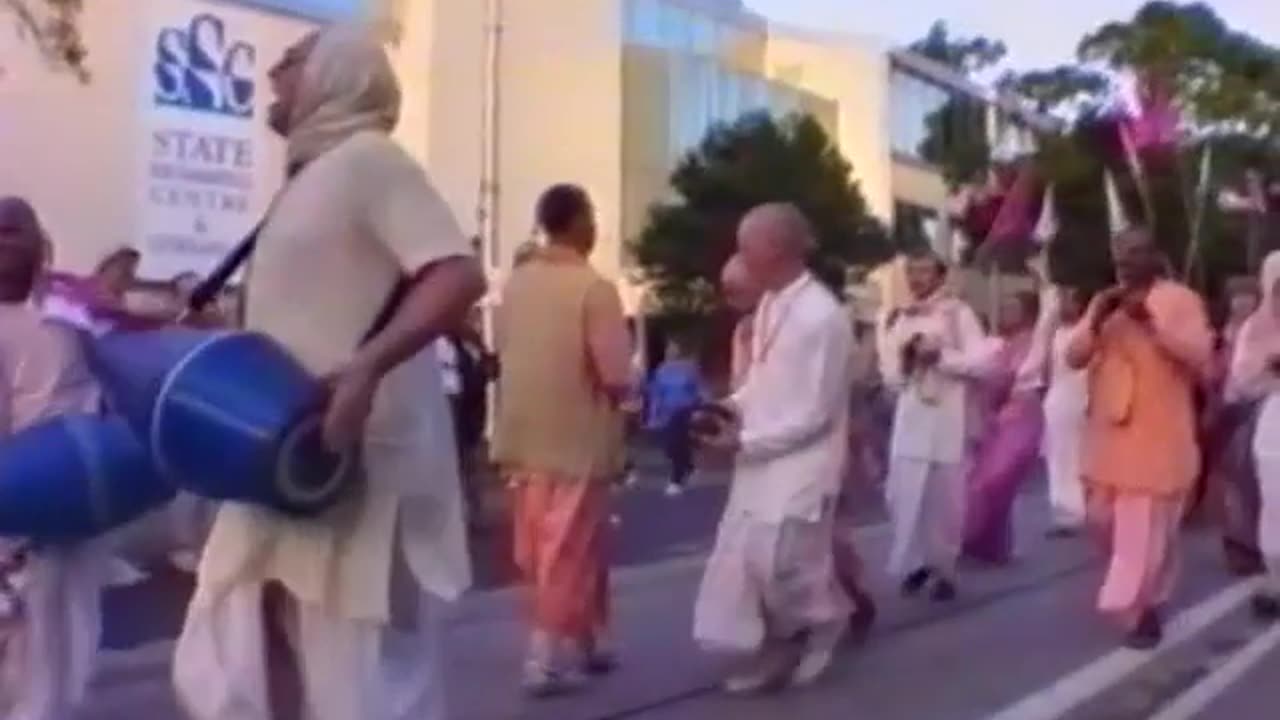 Moomba Kirtan Melbourne Camera Original Unedited