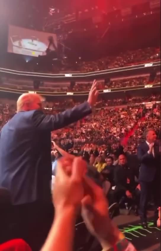 UFC 287 crowd in Miami chants ‘USA, USA, USA