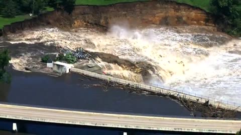 Rapidan Dam just south of Manakto. Imminent failure condition.