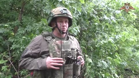 Tankisté 1. slavjanské brigády ničí nepřátelské pevnosti ve směru Avdějevka