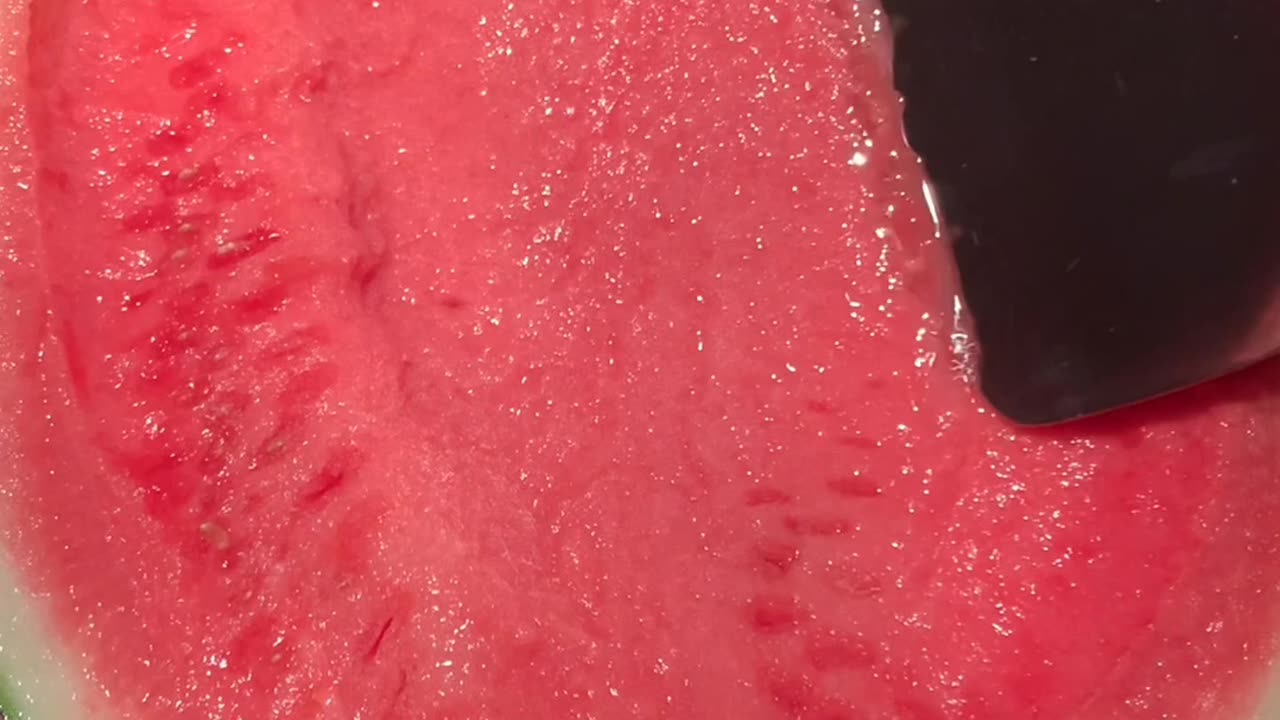 Fruit Vid Satisfying sounds of watermelon #watermelon #asmr #shorts #youtubeshorts #viral