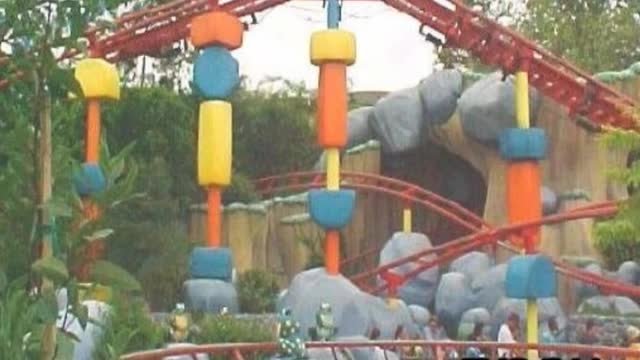 Gadget's Go Coaster--Disneyland History--1990's--TMS-544