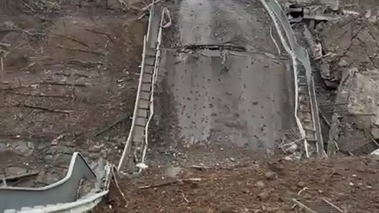 The Russian Armed Forces have destroyed the last Ukrainian bridge in Bakhmut
