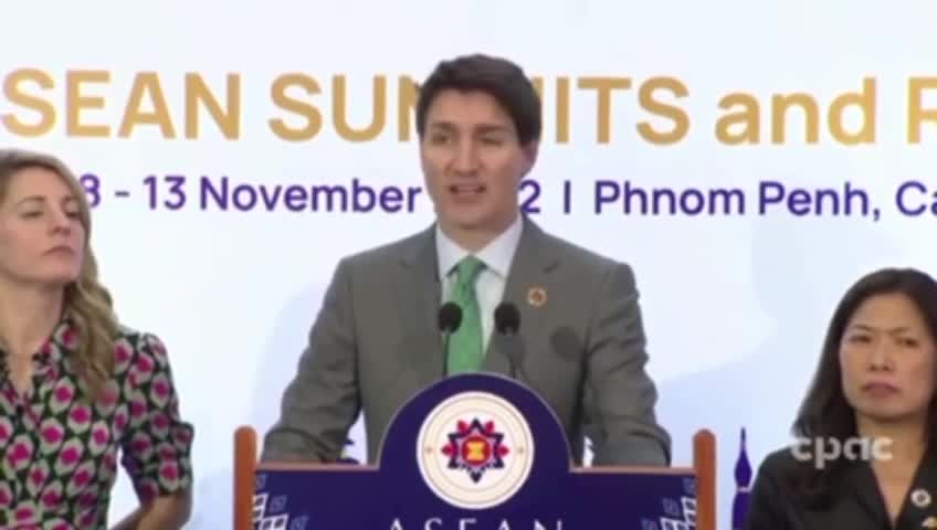 Trudeau's Brain Freezes When He's Asked About The Chinese Genocide Against Uyghur Muslims