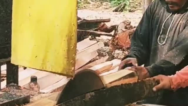 simple wood cutting machine