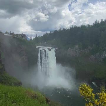 Waterfalls / Cascadas