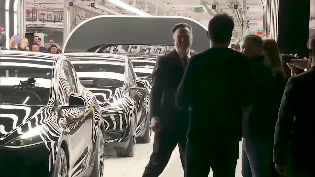 Elon Musk Drone Dance Behind the Scenes at Teslas Delivery Event 2022, Berlin Germany in 4K