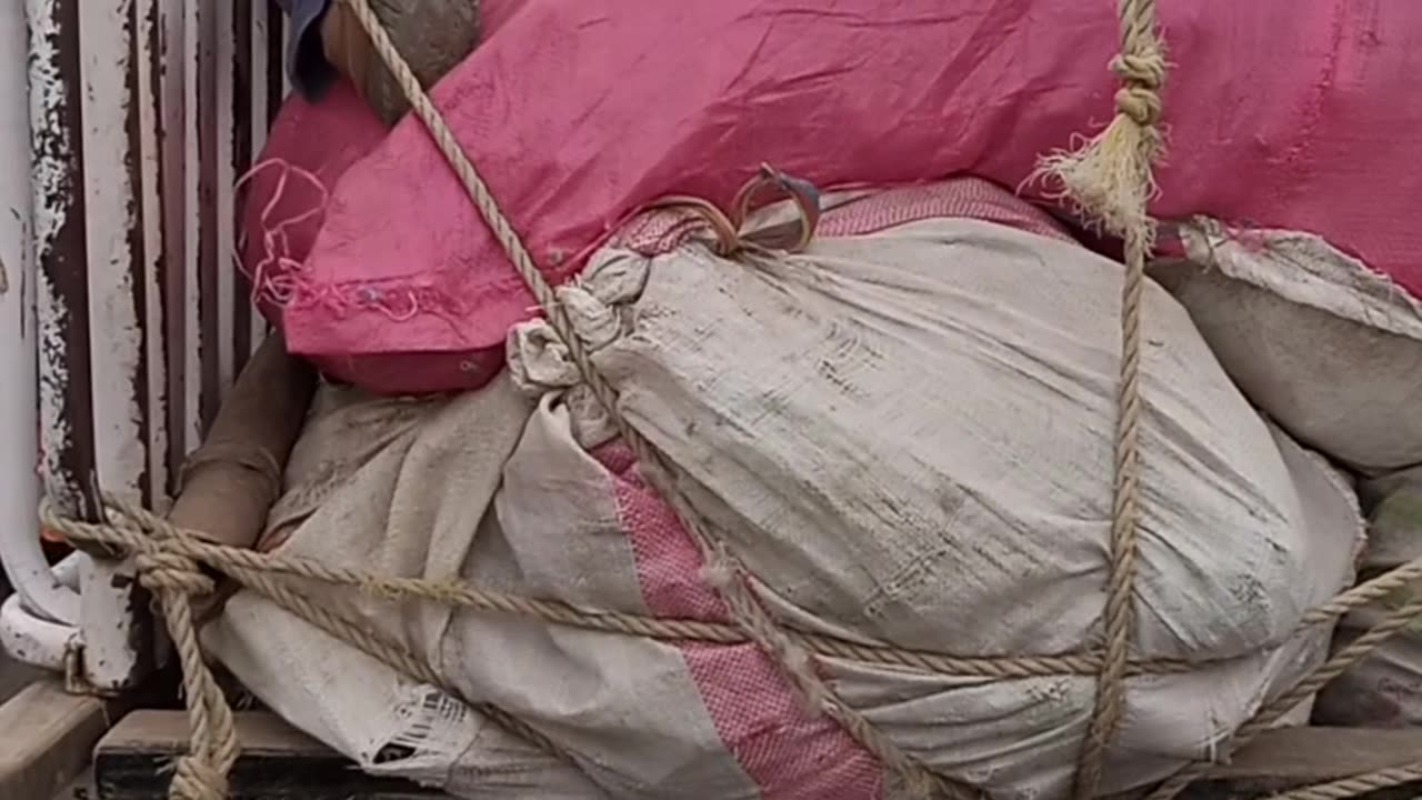 Difficult labour life,,,https://payup.video/u/205463