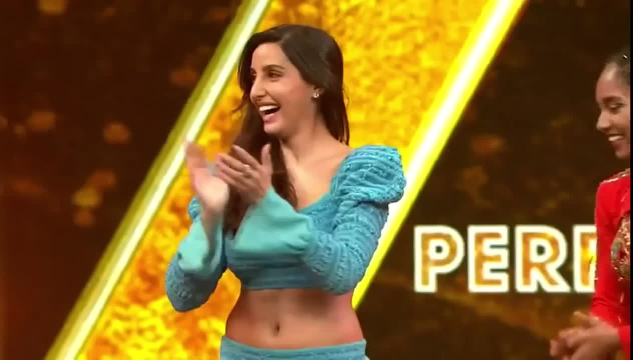 Nora Fatehi Hot Dancing