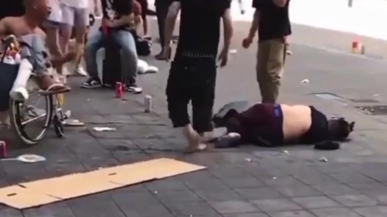 Bully gets knocked out after attacking old man