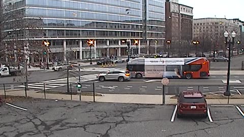 1901LOTS00Lot11SenateParking_2021-01-06_07h55min09s493ms.mp4