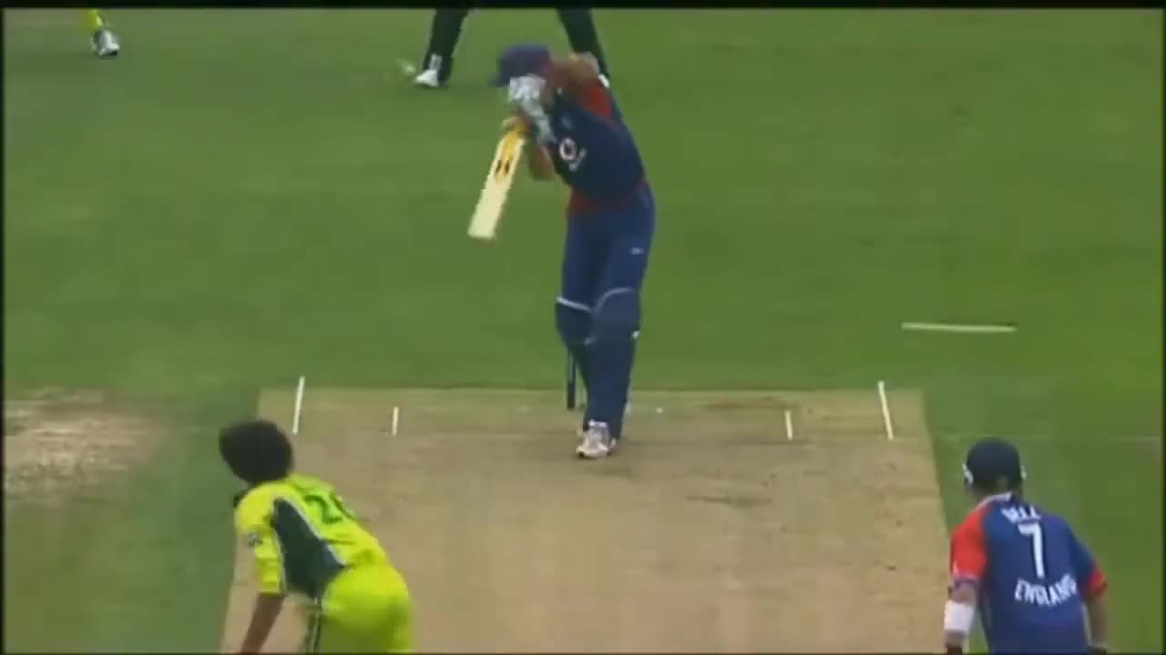 Best Pakistani Bowler Missing in World cup