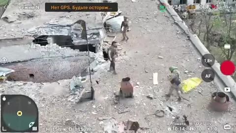 🇷🇺 Video hoisting six flags of PMC "Wagner", as well as the flags of Russia in Bakhmut -2