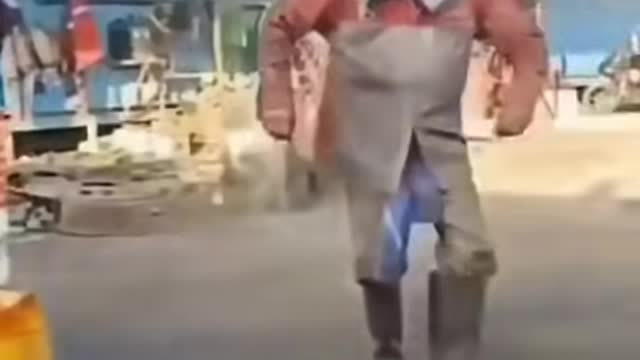 Funny videos,,working people