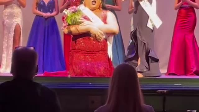 Trans wins New Hampshire beauty contest