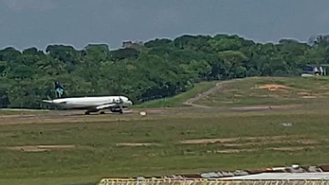 Airbus A320NEO PR-YRU pousa em Manaus vindo de Campinas