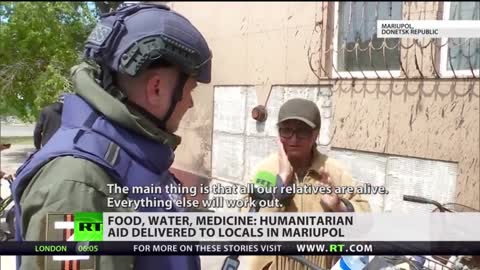 Mariupol residents receive humanitarian aid