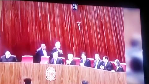 A injustiça desse país cooptado