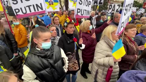 Protesters across the world rally for Ukraine