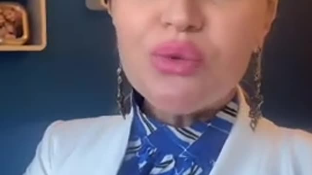 Rumana despertando a los occidentales aburguesados sobre lo que esconde el Covid: DICTADURA y MUERTE